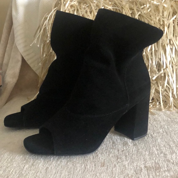 Matisse Gordy Peep Toe Black Genuine Suede Booties - Picture 2 of 13